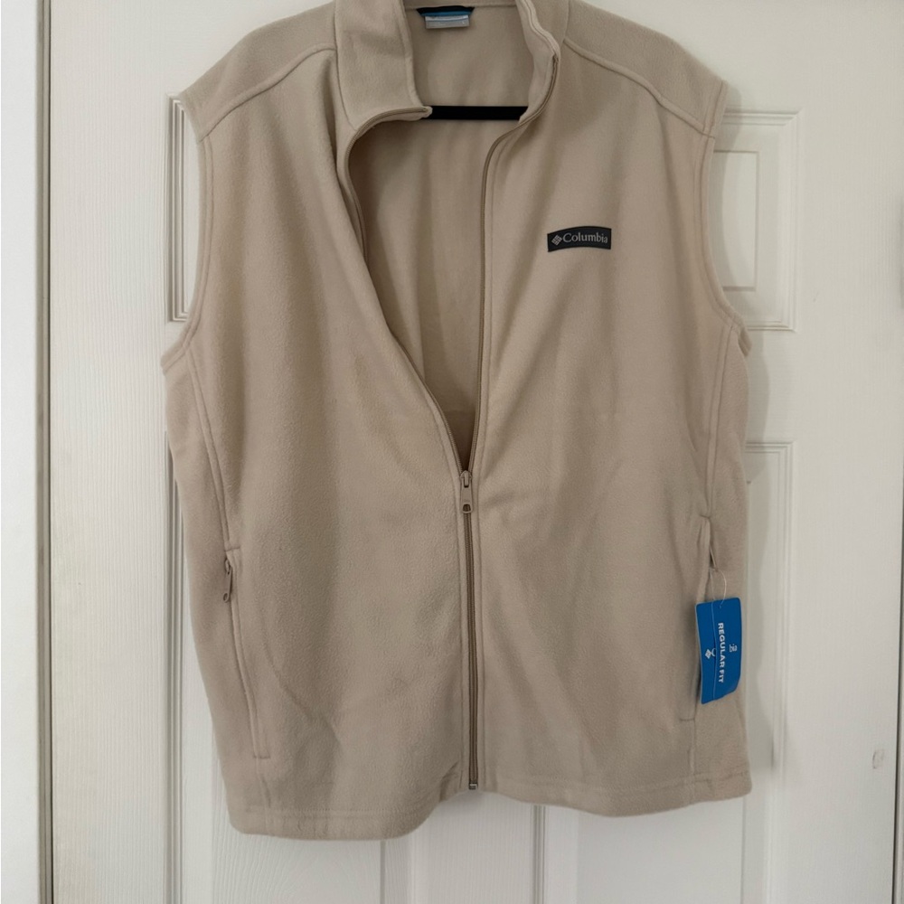 Columbia Light Tan Fleece Vest